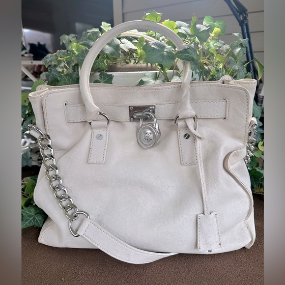 Michael Kors Handbags - Michael Kors Leather satchel/ shoulder bag